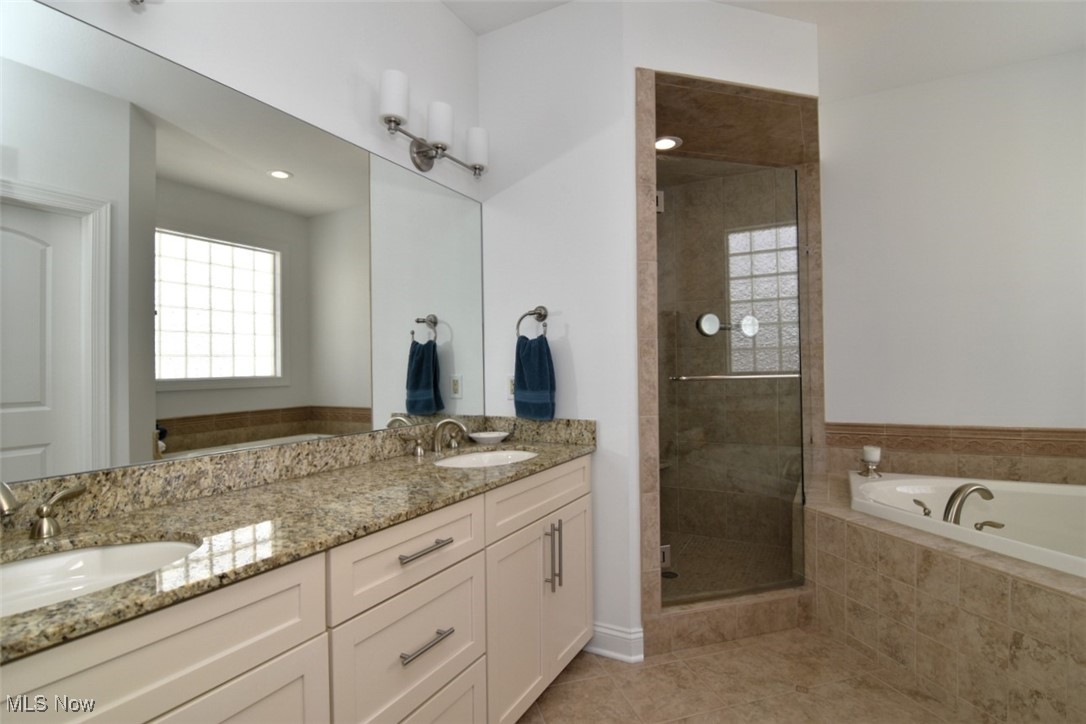 7552 Creek View Trail Chagrin Falls OH 44023