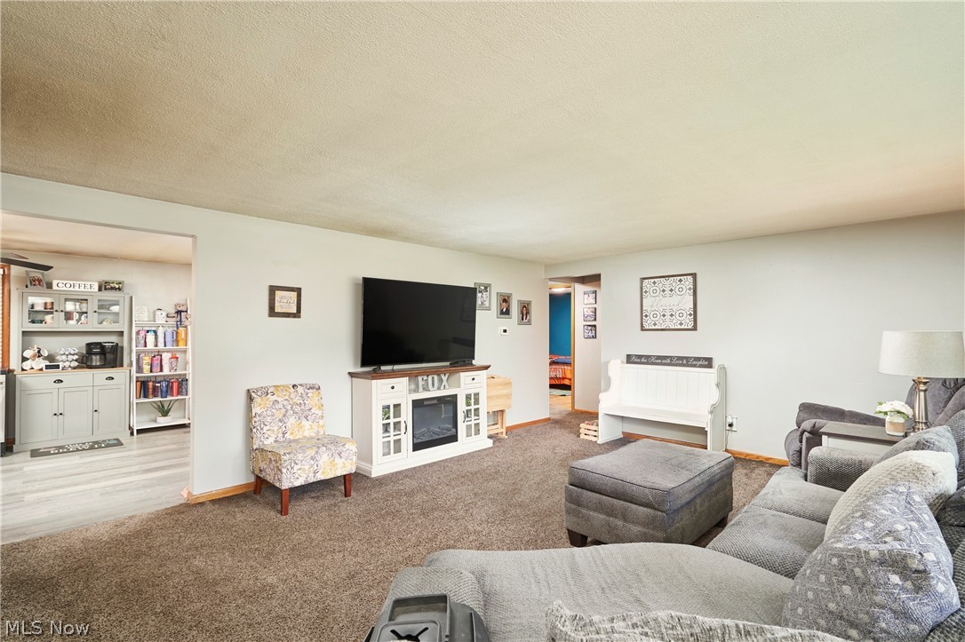 230 Valley View Drive Wadsworth OH 44281