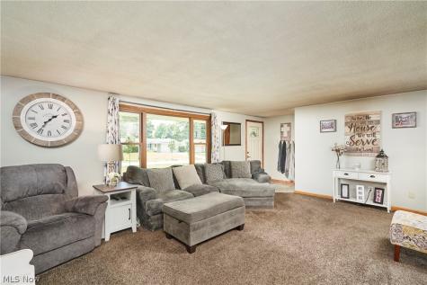 230 Valley View Drive Wadsworth OH 44281