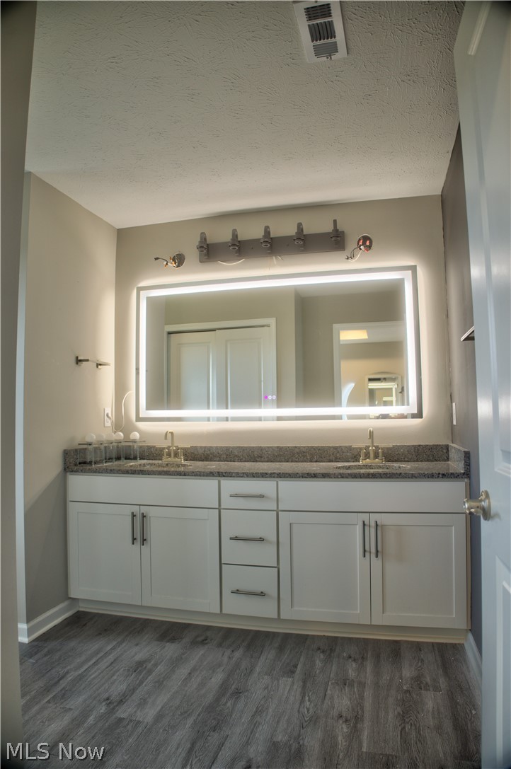 3367 Ponderosa Green OH 44685