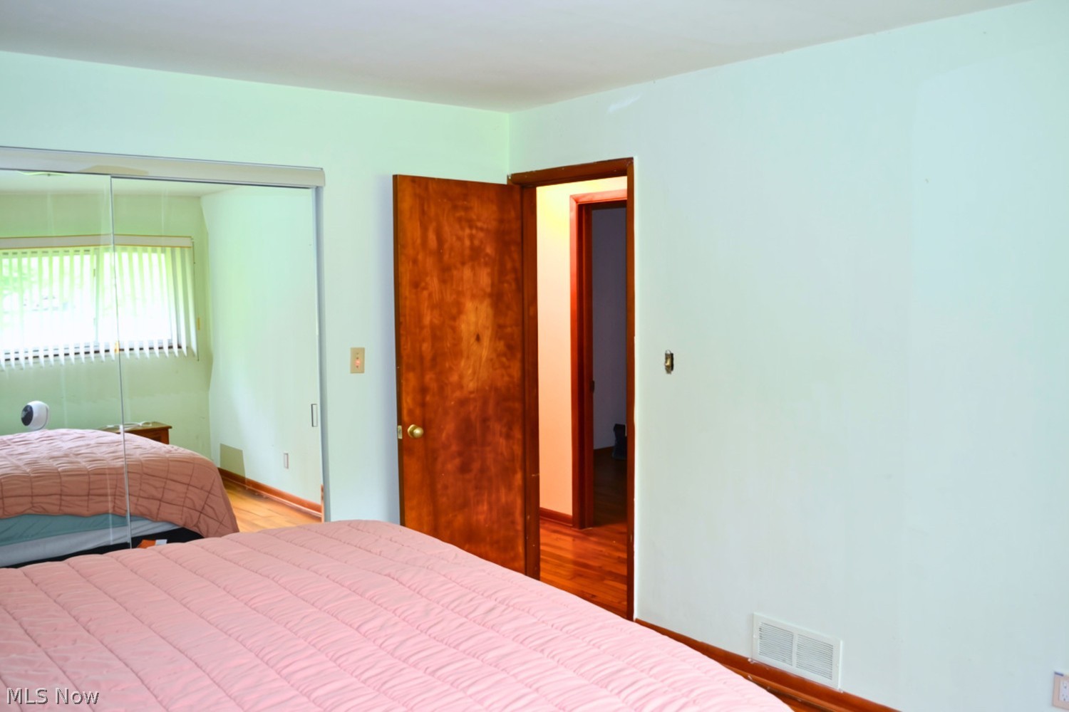 3900 E Wallings Road Broadview Heights OH 44147