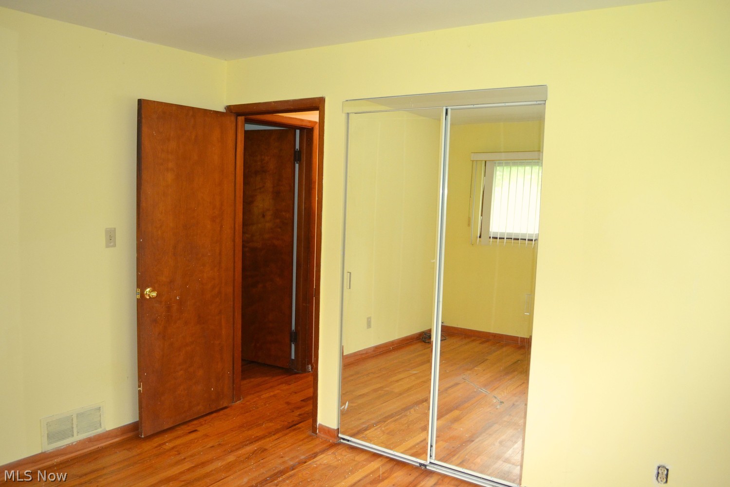 3900 E Wallings Road Broadview Heights OH 44147