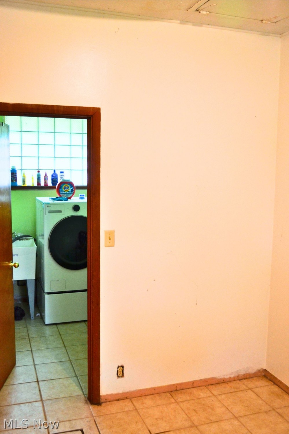3900 E Wallings Road Broadview Heights OH 44147