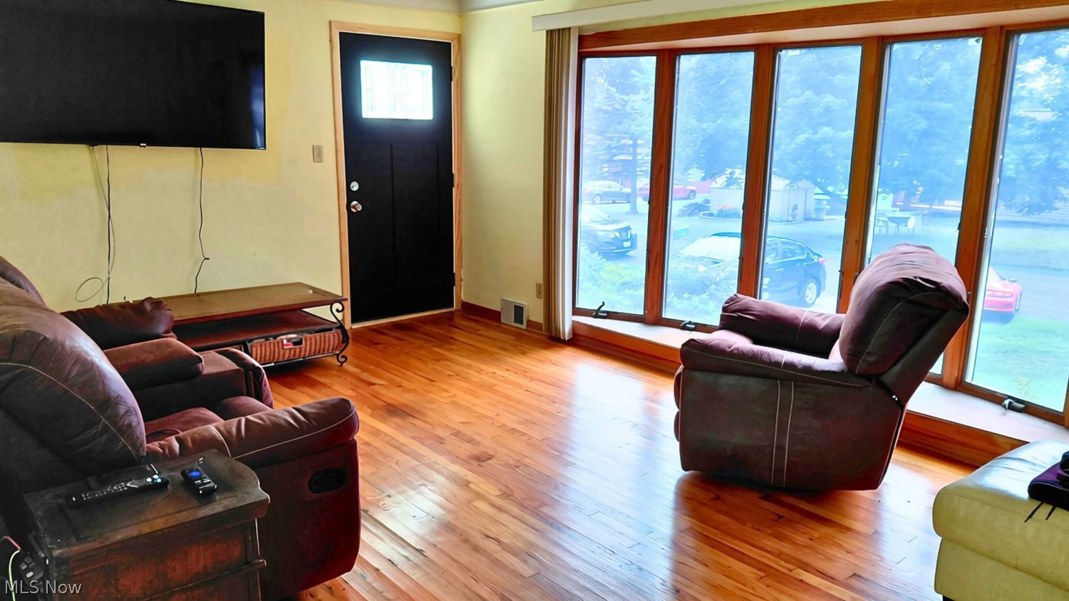 3900 E Wallings Road Broadview Heights OH 44147