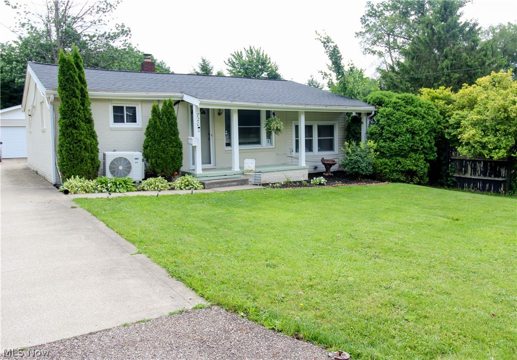 720 Emerson Avenue NW North Canton OH 44720