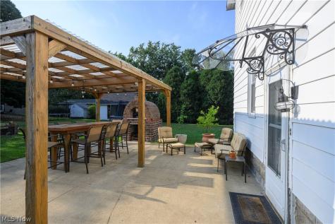 1283 Lipton Avenue SW North Canton OH 44720