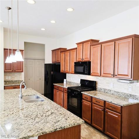 5137 Hartwell Lane Brunswick Hills OH 44212