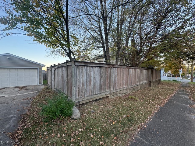 601 5th Street Struthers OH 44471