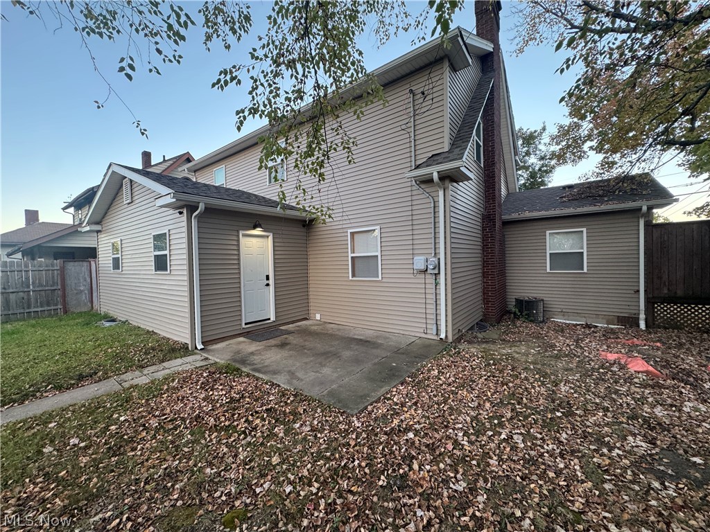 601 5th Street Struthers OH 44471