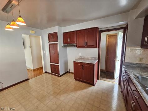 15413 Shirley Avenue Maple Heights OH 44137