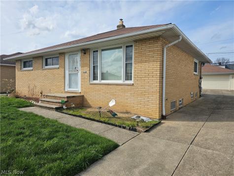 15413 Shirley Avenue Maple Heights OH 44137