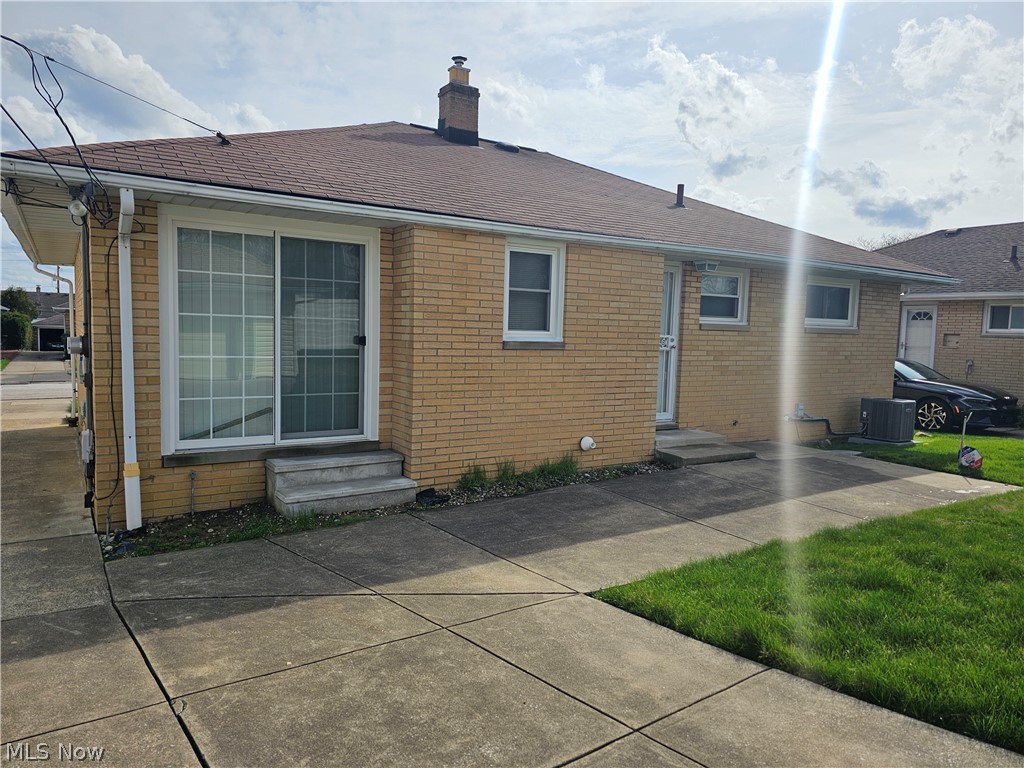 15413 Shirley Avenue Maple Heights OH 44137