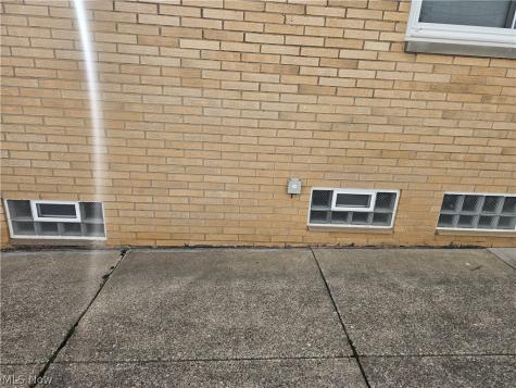 15413 Shirley Avenue Maple Heights OH 44137