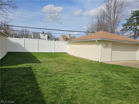 15413 Shirley Avenue Maple Heights OH 44137