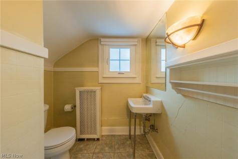 2637 Wellington Road Cleveland Heights OH 44118