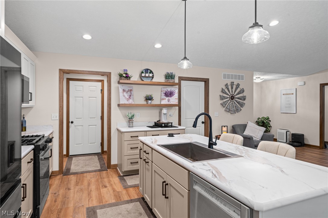 850 Eggleston Aurora OH 44202