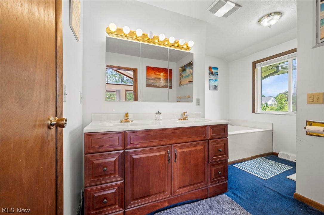 19740 Benbow Road Strongsville OH 44136