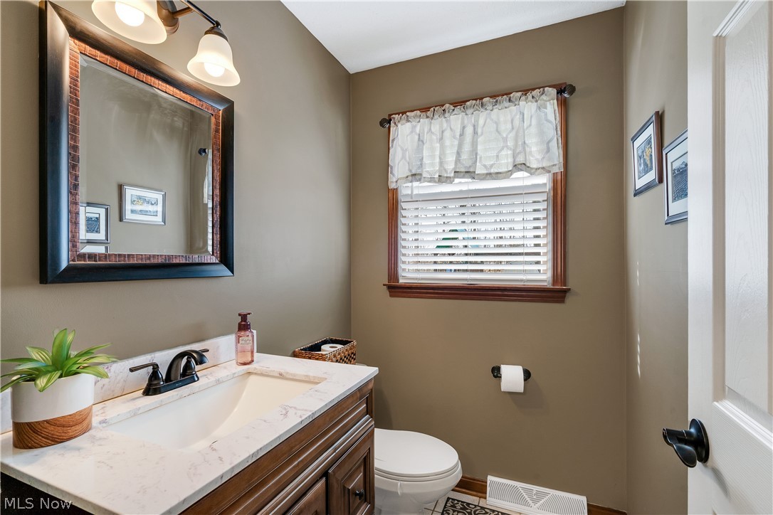 6408 Tara Drive Poland OH 44514