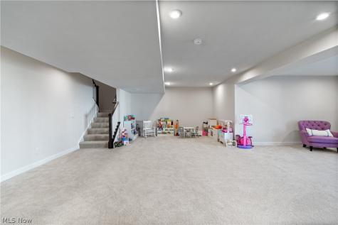 6877 Harrington Court Canton OH 44721