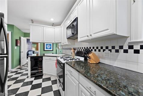 19347 Dorothy Avenue Rocky River OH 44116