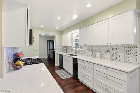 491 Tally Ho Lane Richmond Heights OH 44143