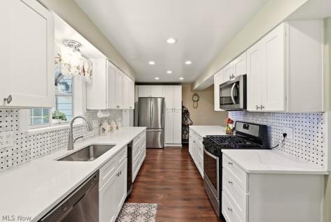 491 Tally Ho Lane Richmond Heights OH 44143