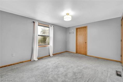 2190 Waterbury Drive Uniontown OH 44685