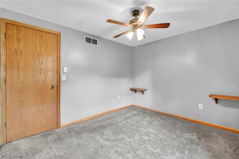 2190 Waterbury Drive Uniontown OH 44685