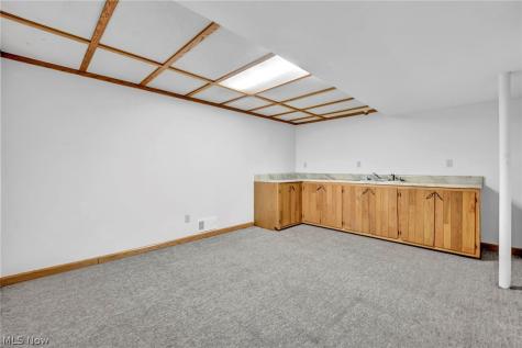 2190 Waterbury Drive Uniontown OH 44685