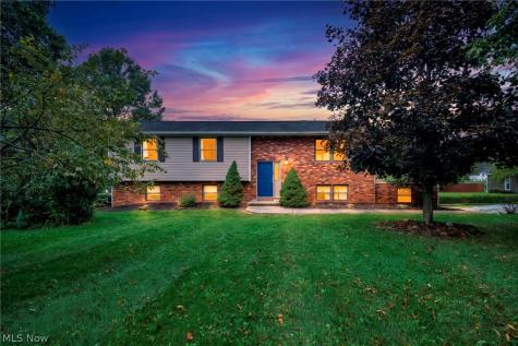 2190 Waterbury Drive Uniontown OH 44685