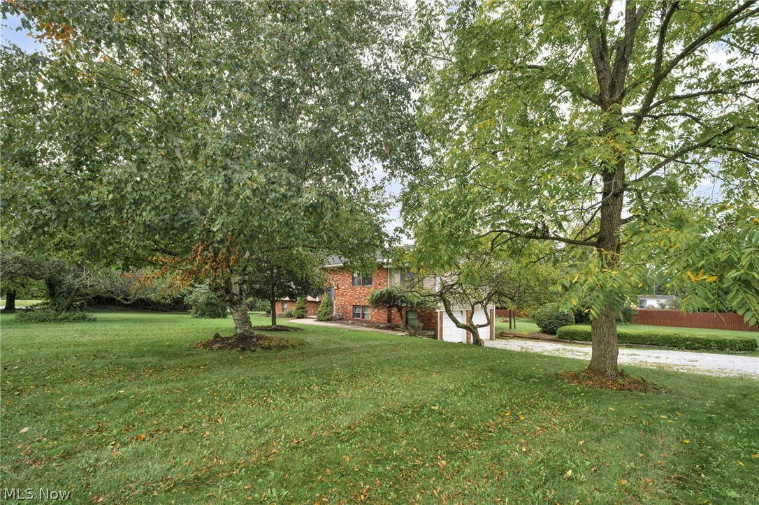 2190 Waterbury Drive Uniontown OH 44685