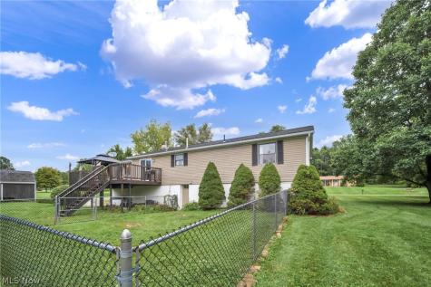 2190 Waterbury Drive Uniontown OH 44685