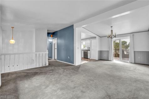 2190 Waterbury Drive Uniontown OH 44685