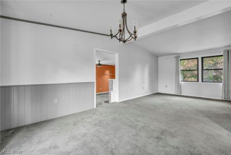 2190 Waterbury Drive Uniontown OH 44685