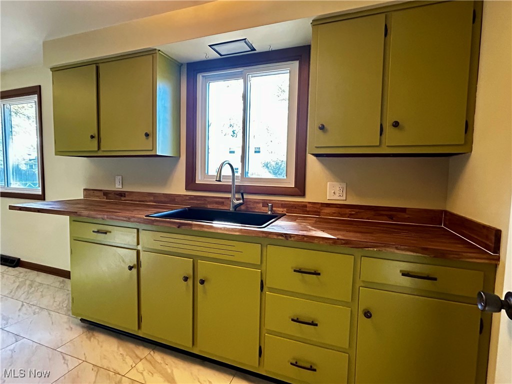 1601 W 43rd Street Lorain OH 44053