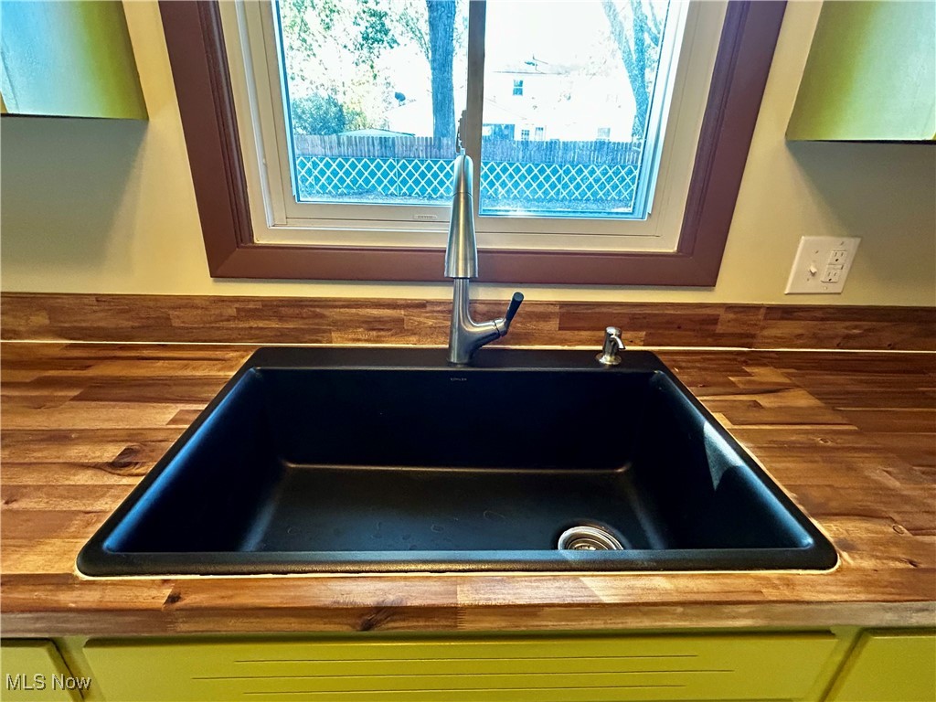 1601 W 43rd Street Lorain OH 44053