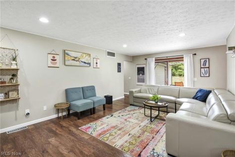 10773 Waterfall Road Strongsville OH 44149