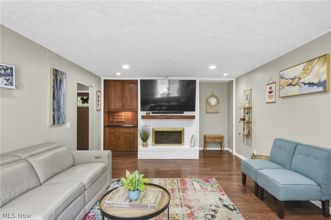 10773 Waterfall Road Strongsville OH 44149