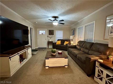248 Pin Oak Circle Elyria OH 44035