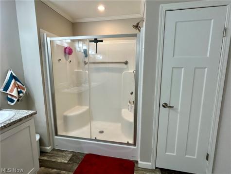 248 Pin Oak Circle Elyria OH 44035