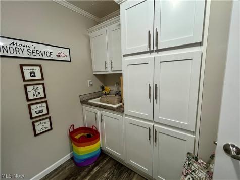 248 Pin Oak Circle Elyria OH 44035
