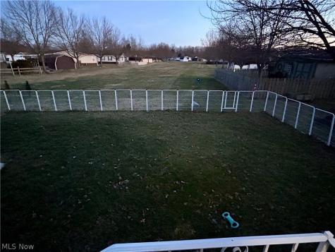 248 Pin Oak Circle Elyria OH 44035