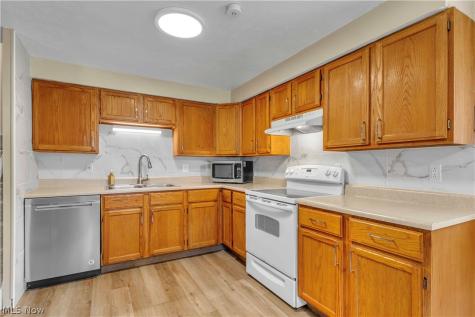5983 Rosebelle Avenue North Ridgeville OH 44039