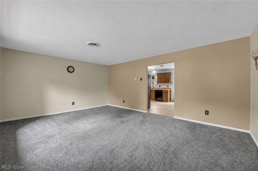 451 Greenwood Court Elyria OH 44035