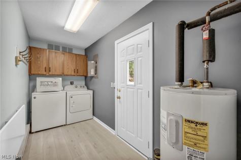 451 Greenwood Court Elyria OH 44035