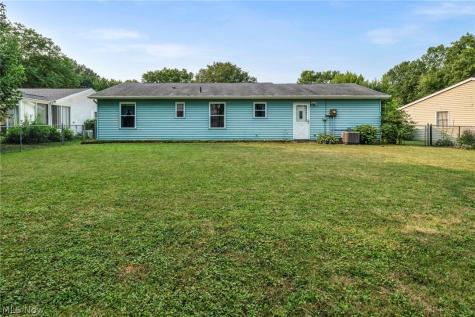 451 Greenwood Court Elyria OH 44035