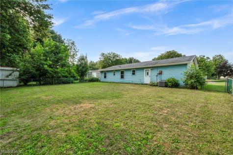 451 Greenwood Court Elyria OH 44035