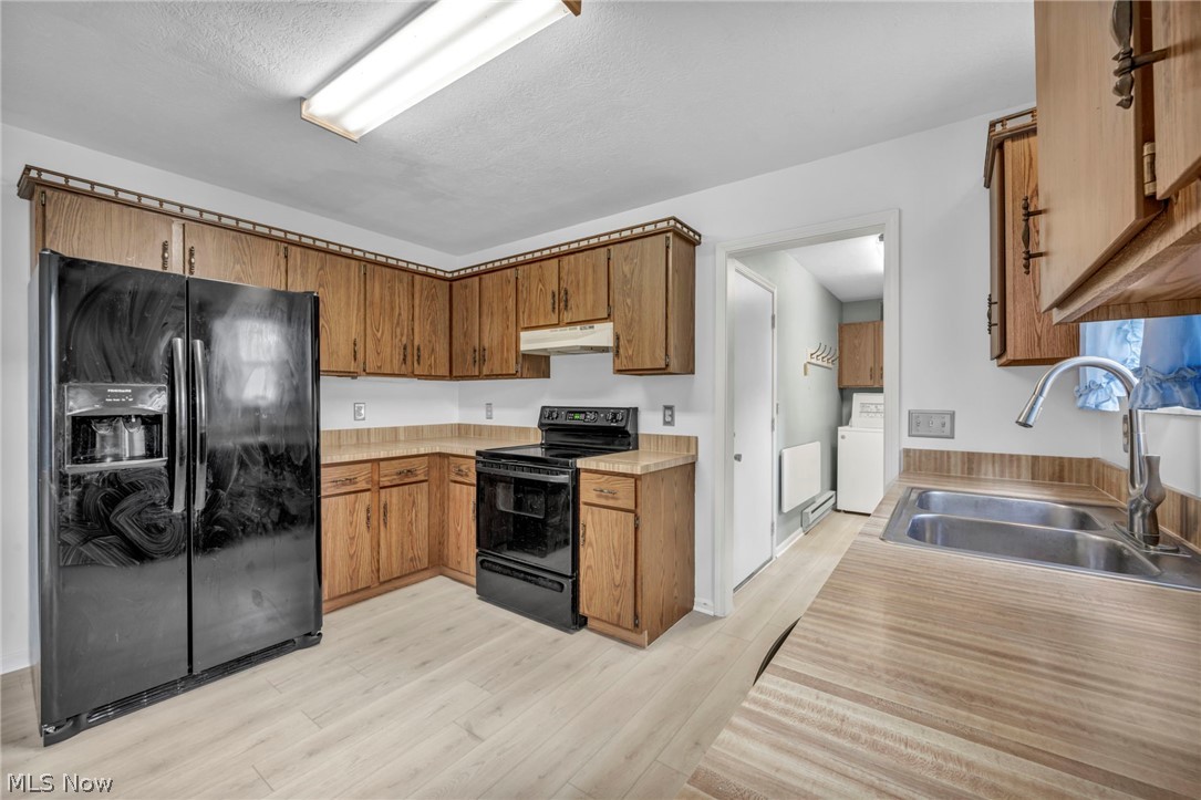 451 Greenwood Court Elyria OH 44035