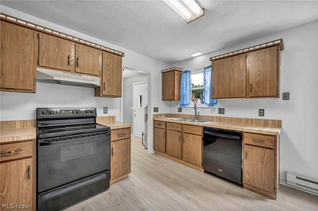 451 Greenwood Court Elyria OH 44035