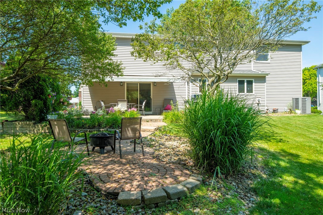 18211 Winchester Court Strongsville OH 44136